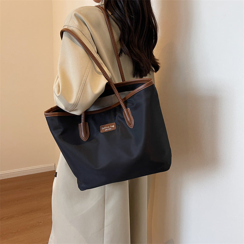 Large Capacity Women's Bag Versatile Commuter Shoulder Bag Waterproof